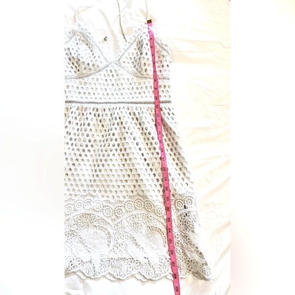 Abercrombie & Fitch••White Crochet Dress•• Medium - Picture 5 of 9